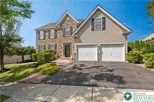 2305 Aberdeen Way, Lower Macungie Township, PA 18062 - Photo 2
