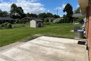 1621 Chippendale Cir, Bethlehem City, PA 18017 - Photo 12