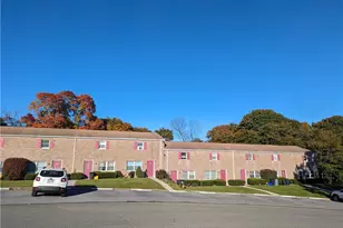 121 E Hillcrest Ln, Slatington Boro, PA 18080 - Photo 1