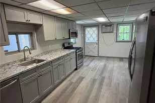 231 Peach Street N, Allentown City, PA 18102 - Photo 2