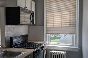 1458 Northampton St, Easton, PA 18042 - Photo 4