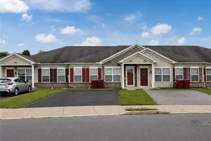 226 Huntington Ln, Easton, PA 18040 - Photo 2