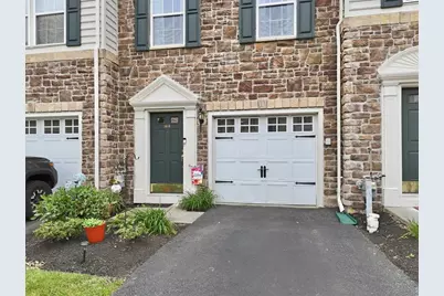 1648 Oakridge Lane, Hellertown Boro, PA 18055 - Photo 6