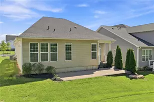 1692 Valley View Dr, Allentown City, PA 18104 - Photo 10