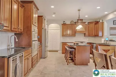 210 Eagle View Drive, Bushkill Twp, PA 18064 - Photo 14