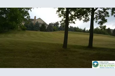 2795 Valley Road, North Whitehall Township, PA 18069 - Photo 2