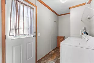2 Woodview Ct, Moore Township, PA 18014 - Photo 12