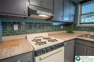 1940 Glendale Ave, Bethlehem City, PA 18018 - Photo 8