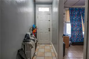 1138 W Maple St, Allentown City, PA 18102 - Photo 2