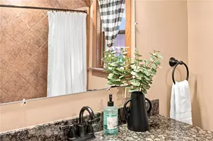 230 Pine St, Emmaus Boro, PA 18049 - Photo 20