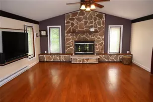 116 Hawk Ln, Canadensis, PA 18325 - Photo 2