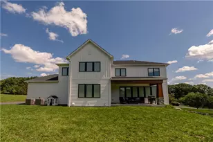 4280 Wyndemere Circle, Lowhill Township, PA 18078 - Photo 8