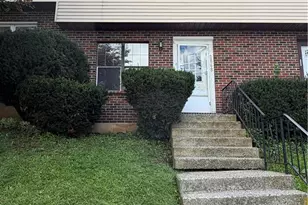 2868 Ithaca St, Allentown City, PA 18103 - Photo 2