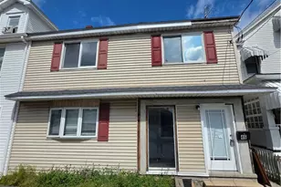46 E Hazard St, Summit Hill, PA 18250 - Photo 1