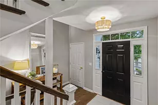 226 Merion Ln, Easton, PA 18042 - Photo 2