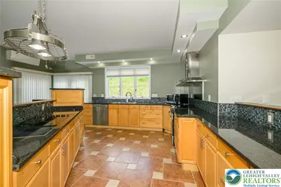 2224 Meadow Brook Drive, North Whitehall Township, PA 18078 - Photo 10