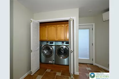 2224 Meadow Brook Drive, North Whitehall Township, PA 18078 - Photo 20