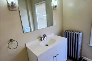 2111 N 1st Ave, Whitehall Township, PA 18052 - Photo 14