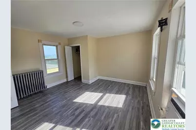 2111 N 1st Avenue, Whitehall Township, PA 18052 - Photo 10