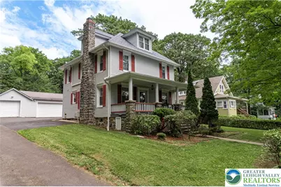 26 Center Ave, Mount Pocono Boro, PA 18344 - Photo 2