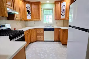1005 Seneca St, Fountain Hill Boro, PA 18015 - Photo 6