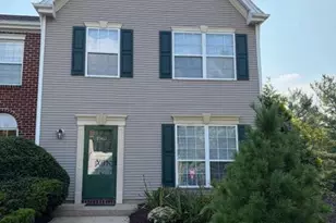 1962 Pine Ct, Hellertown Boro, PA 18055 - Photo 2