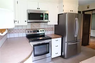 3202 Aberdeen Cir Allentown, South Whitehall Township, PA 18104 - Photo 16