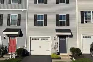 2126 Cross Country Rd, Northampton Township, PA 18067 - Photo 2