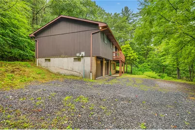 1570 Astolat Road, Effort, PA 18330 - Photo 4