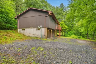 1570 Astolat Rd, Effort, PA 18330 - Photo 4