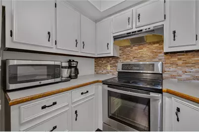 1570 Astolat Road, Effort, PA 18330 - Photo 26