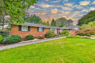2826 Hillcrest Drive E, Coplay Boro, PA 18037 - Photo 4