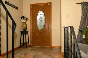 3722 Apple Rd, South Whitehall Township, PA 18069 - Photo 2