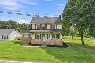 2412 Clearview Rd, Coplay Boro, PA 18037 - Photo 1