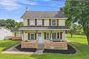 2412 Clearview Rd, Coplay Boro, PA 18037 - Photo 2