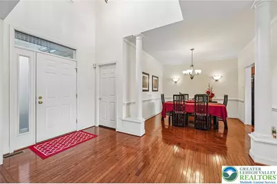 536 Parkside Court, Allentown City, PA 18104 - Photo 4