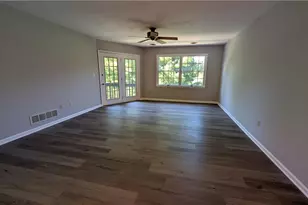 4737 Cheryl Dr, Bethlehem City, PA 18017 - Photo 2