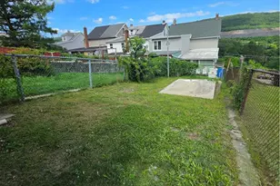 131 Early Ave, Coaldale Boro, PA 18218 - Photo 30