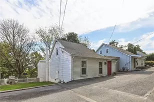3252 S Quarry St, Whitehall Township, PA 18052 - Photo 2