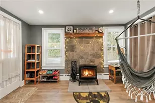 3252 S Quarry St, Whitehall Township, PA 18052 - Photo 6