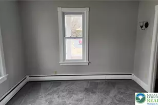 26 E Walnut St, Nazareth, PA 18064 - Photo 10