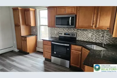 26 E Walnut Street, Nazareth, PA 18064 - Photo 6