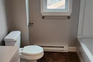 26 E Walnut St, Nazareth, PA 18064 - Photo 12