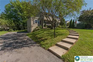 1063 Manor Dr, Lower Macungie Township, PA 18103 - Photo 2