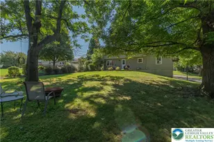 1063 Manor Dr, Lower Macungie Township, PA 18103 - Photo 26