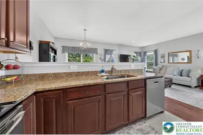 1078 King Way, Upper Macungie Township, PA 18031 - Photo 12