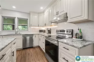 52 S Cedar Crest Blvd, South Whitehall Township, PA 18104 - Photo 4