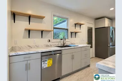 248 E Broad Street, East Stroudsburg, PA 18301 - Photo 6