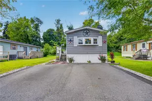 18 Independence Way, Upper Mt Bethel Twp, PA 18343 - Photo 2