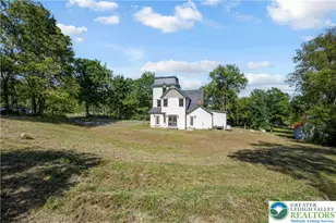 384 Henry Rd, Bushkill Twp, PA 18064 - Photo 4